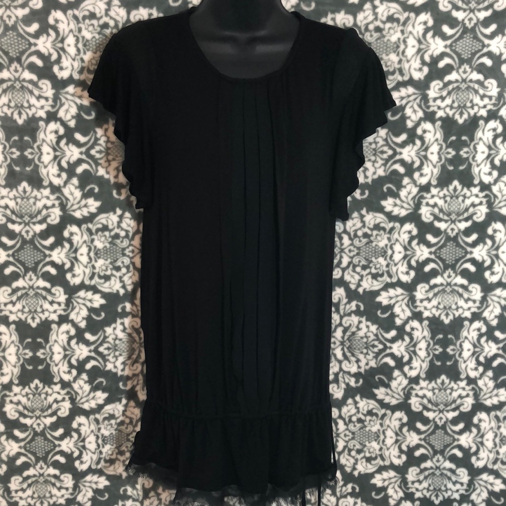 BCBGMAXAZRIA Black Top with Front Panel and Cinch